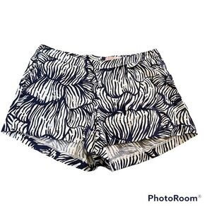 Lilly Pulitzer coastal 100% rayon shorts
